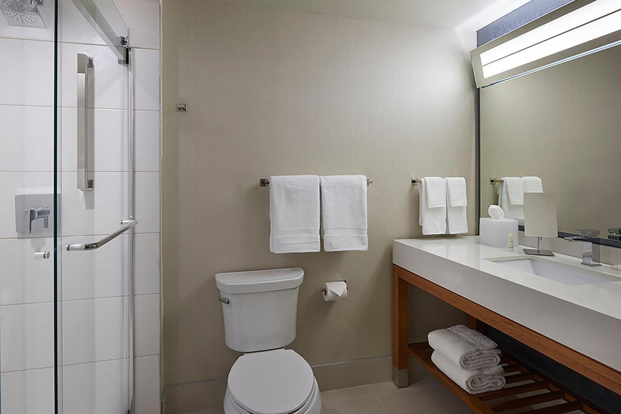 Courtyard By Marriott Oshawa Hotel Luaran gambar